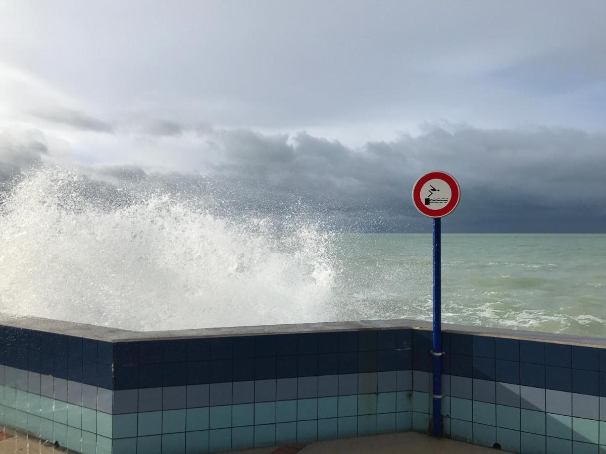Tremail - La Au Pied De Votre Bed & Breakfast Wimereux